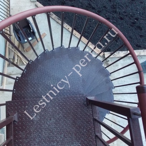Винтовая лестница из металла МЛ-2 - 7