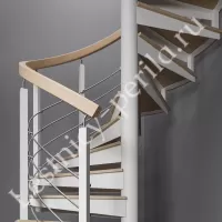 Винтовая лестница с деревянными ступенями Фрейм Вуд