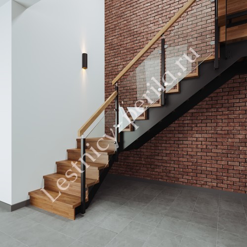 Трехмаршевая лестница с забежными ступенями KO Glass Simple Black - 1