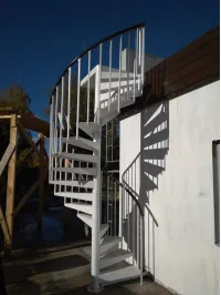 Винтовая лестница из металла Metal Dense White