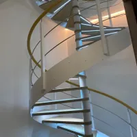 Спиральная или винтовая лестница на второй этаж Atlanta Line Light - 2
